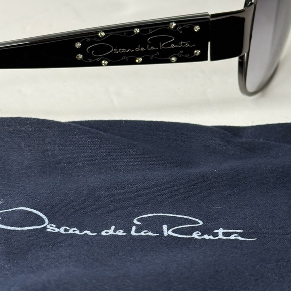 Oscar de Le Renta sun glasses black faded lenses with Swarovski crystal details - Picture 3 of 7